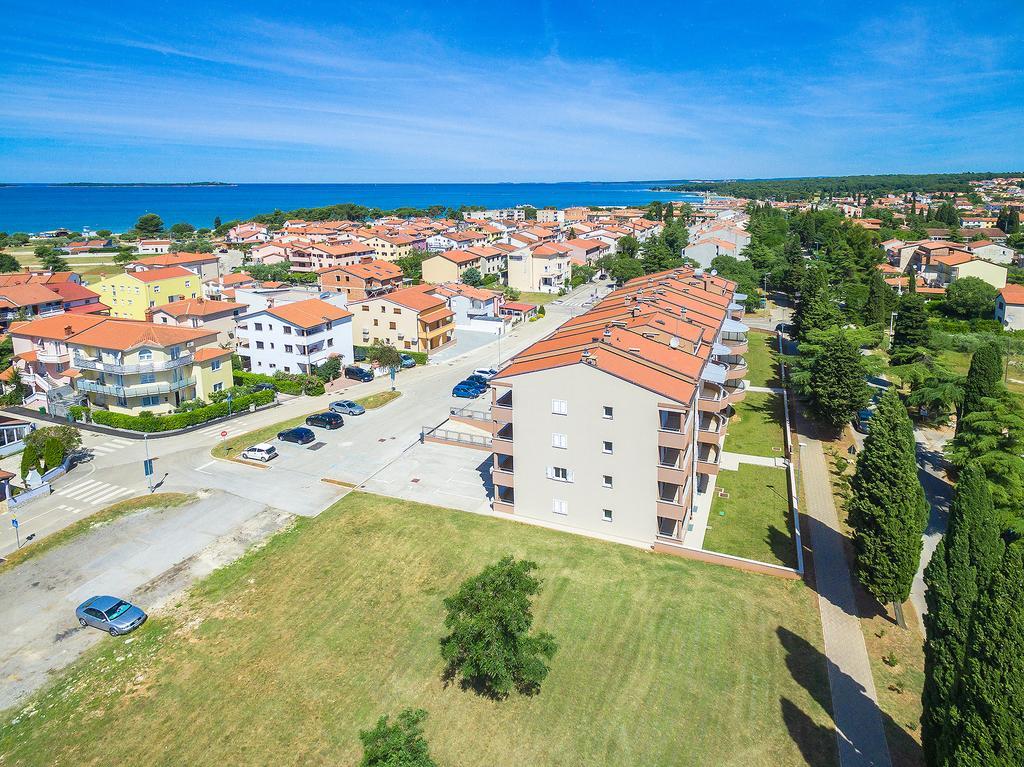 Adriatic Apartment *