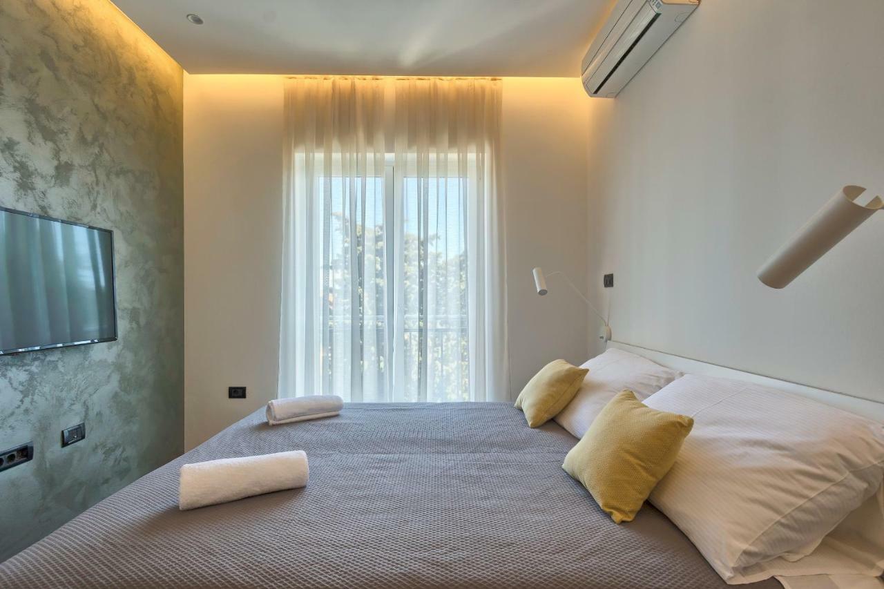 Adriatic Apartment *